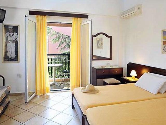 Ariti Apartments Kassiopi Exterior photo